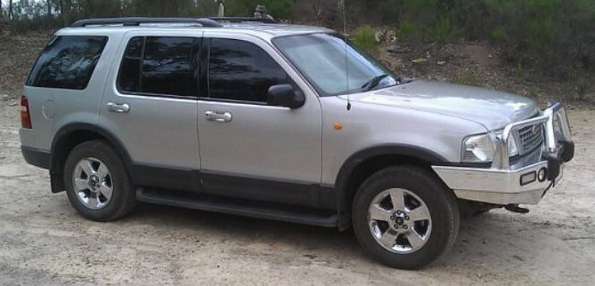 2003 Ford EXPLORER XLT (4x4)
