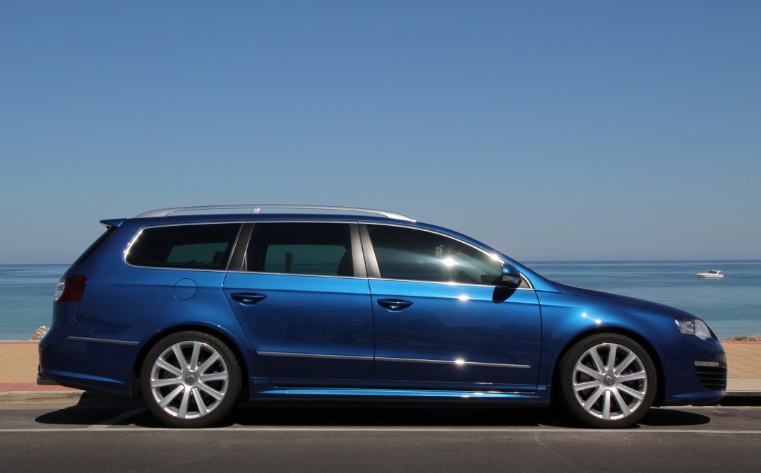 2010 Volkswagen Passat R36