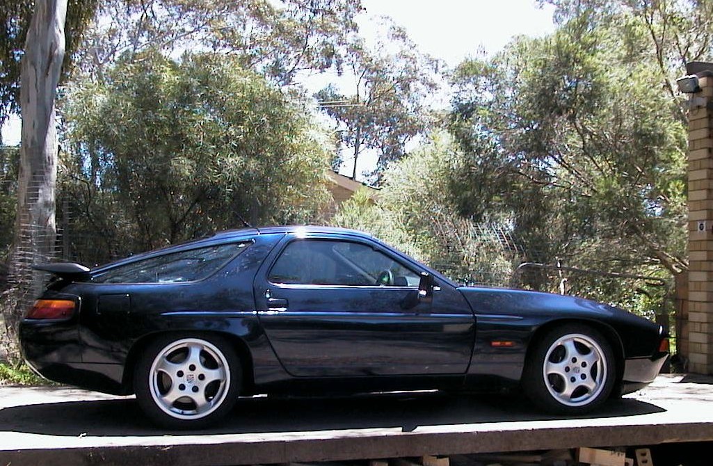 1991 Porsche 928 S4