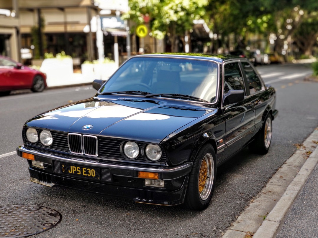 1985 BMW 323i JPS MOTORSPORT